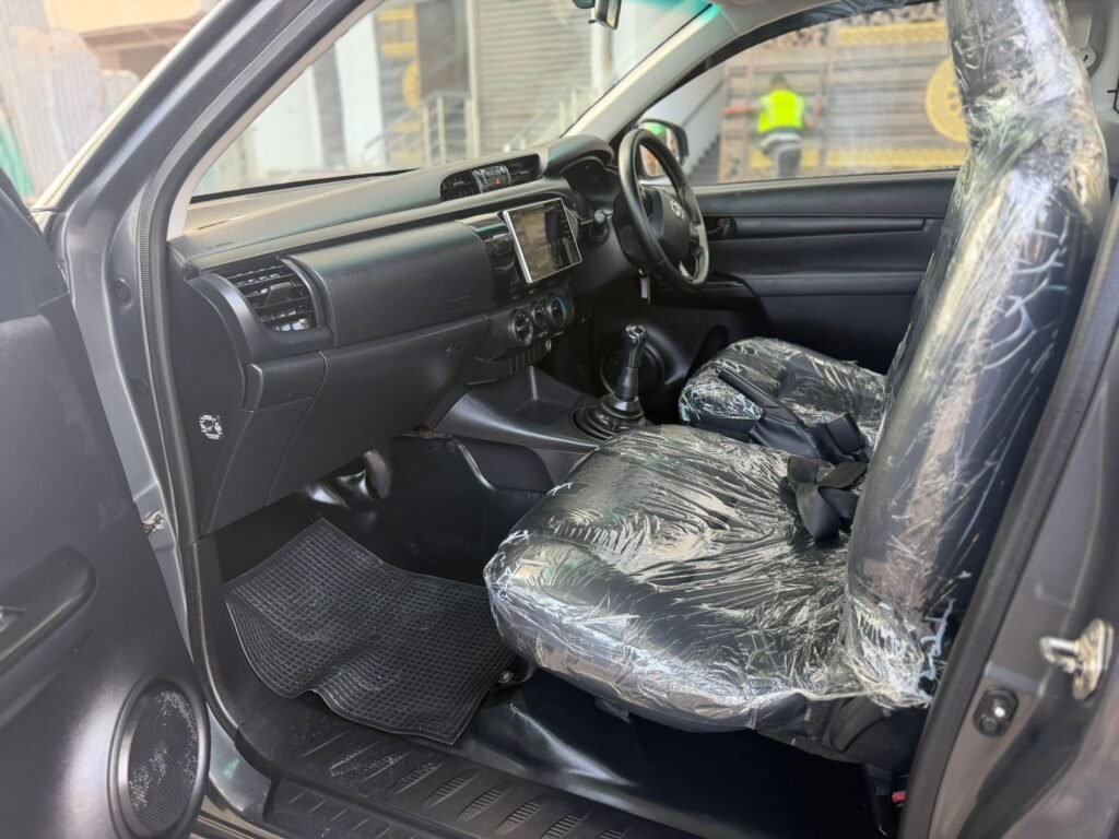 *Toyota HILUX REVO Single Cab Newest Shape TRD with 61,000 KM*